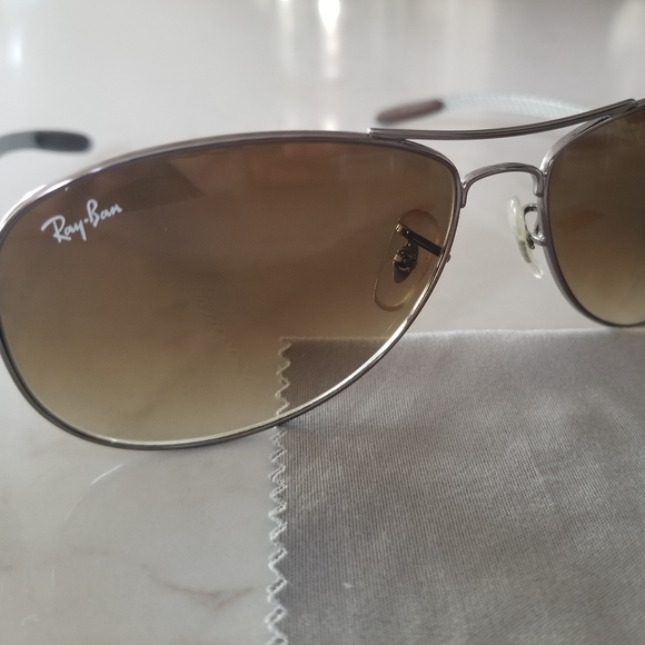 Ray-Ban Sunglasses - Picture 1 of 6